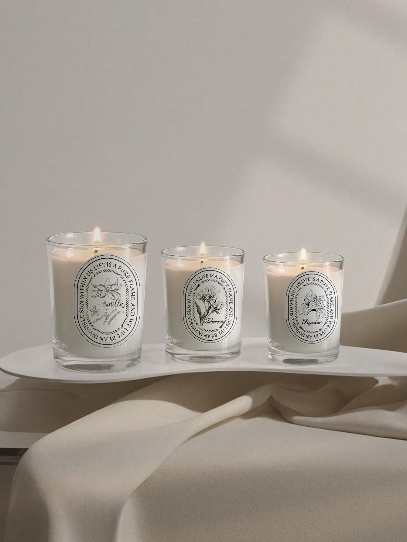 バニラ、ラベンダー、ローズのガラス瓶キャンドル、ホームフレグ - Home Fragrance Vanilla のレビューと価格