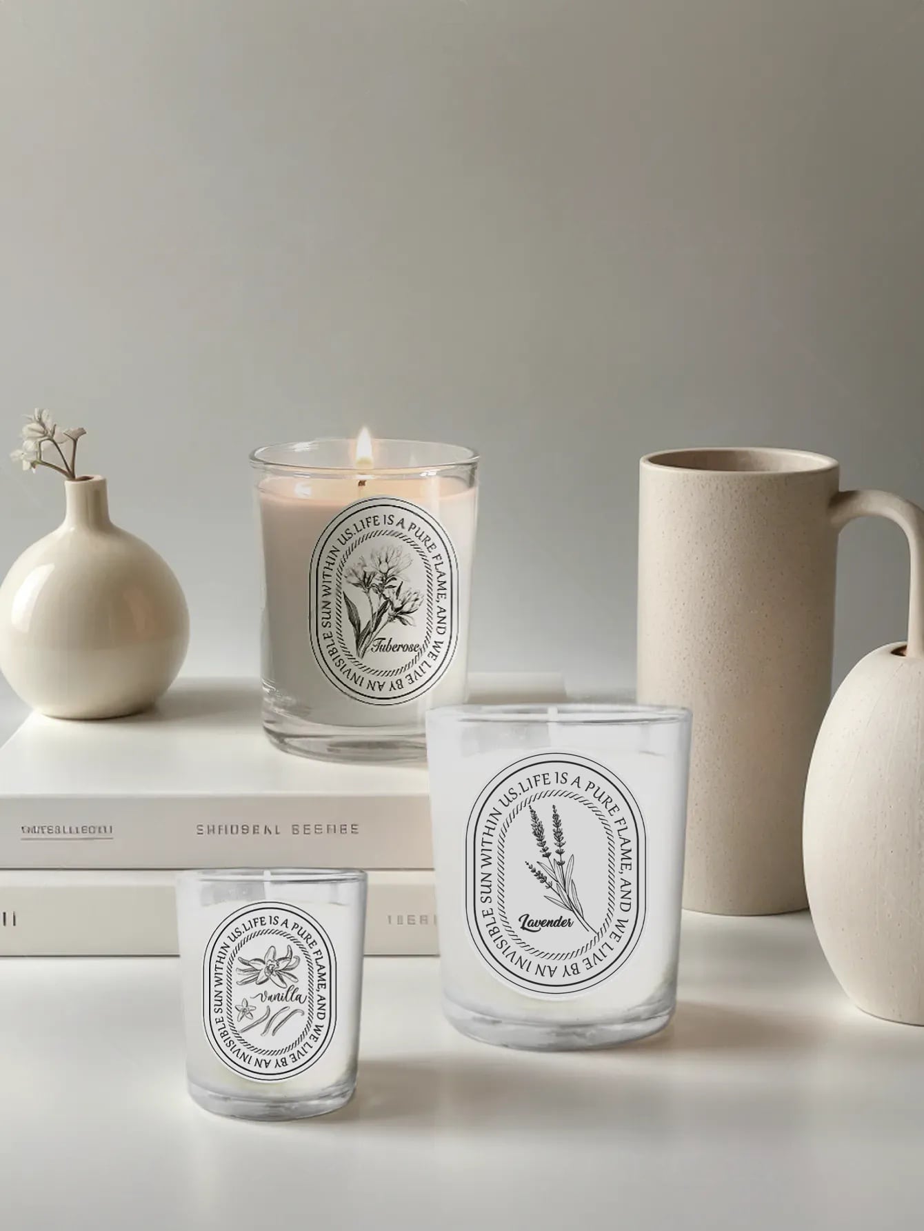 バニラ、ラベンダー、ローズのガラス瓶キャンドル、ホームフレグ - Home Fragrance Vanilla のレビューと価格